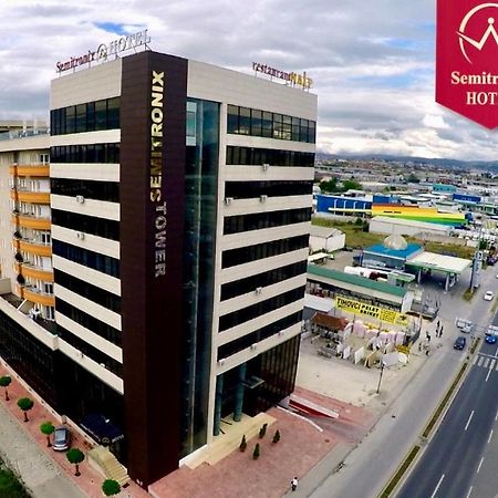 Semitronix Hotel Prishtina Pristina Eksteriør billede