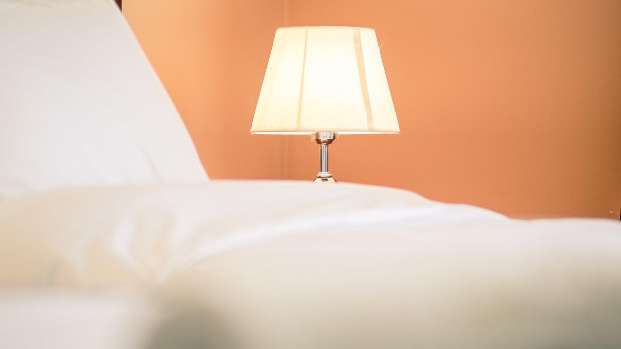 Semitronix Hotel Prishtina Pristina Eksteriør billede